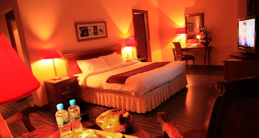 Mirador Hotel Manama Room photo