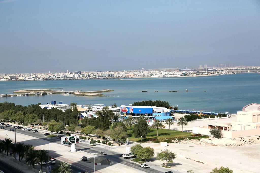 Mirador Hotel Manama Exterior photo