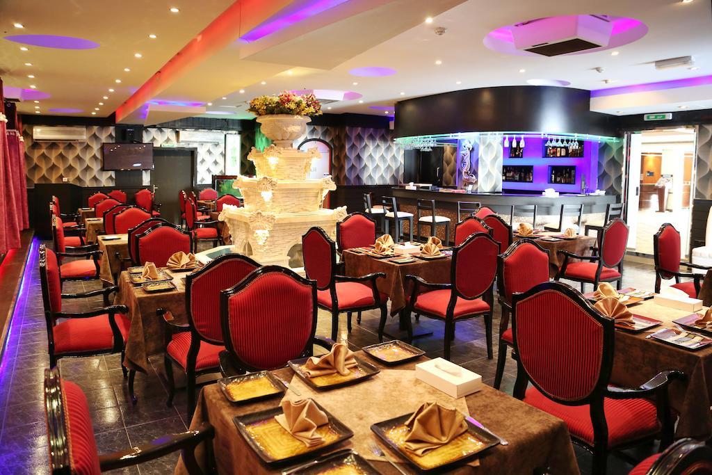 Mirador Hotel Manama Exterior photo